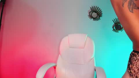 Snapshot of valkiria_ponce chatting on January 18, 5:37 pm Valkiria online show from January 18, 5:37 pm