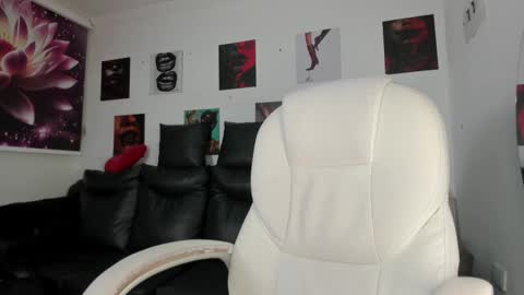 Valkyria  online show from March 15, 10:05 pm