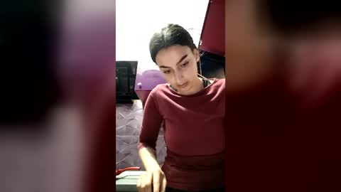 Valerie Val V online show from June 14, 4:53 pm