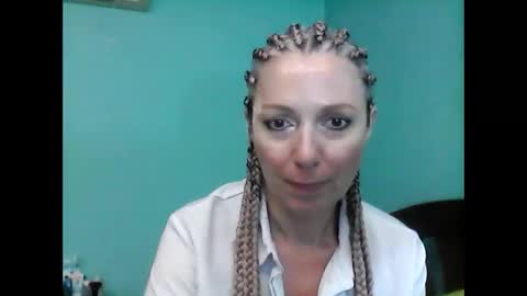 ValleriWind online show from February 7, 1:15 am