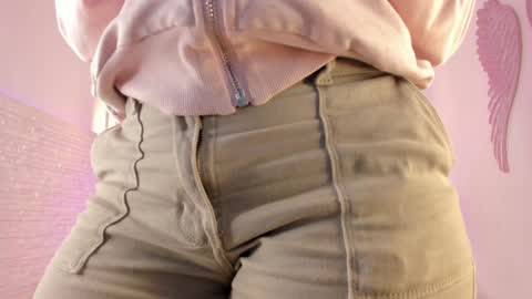 Snapshot of valloletsamar chatting on January 9, 11:36 am Vallolet Peach  online show from January 9, 11:36 am