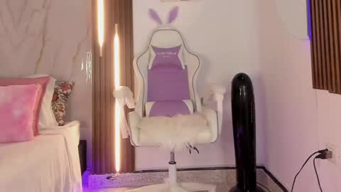 Snapshot of valloletsamar chatting on September 14, 12:04 pm Vallolet Peach  online show from September 14, 12:04 pm