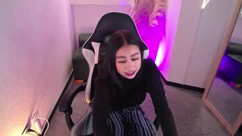 vallolett__ online show from February 24, 10:08 pm