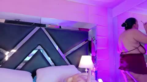 Snapshot of valrery_roussex chatting on July 1, 7:13 pm Valery online show from July 1, 7:13 pm