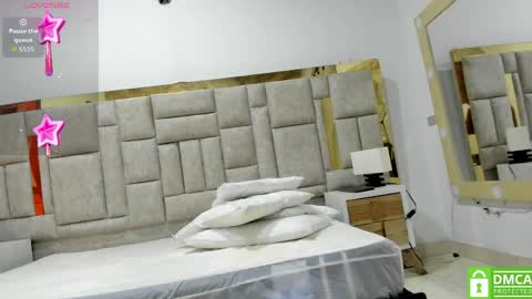 Snapshot of valtira_nova chatting on April 30, 4:57 pm valtira nova online show from April 30, 4:57 pm