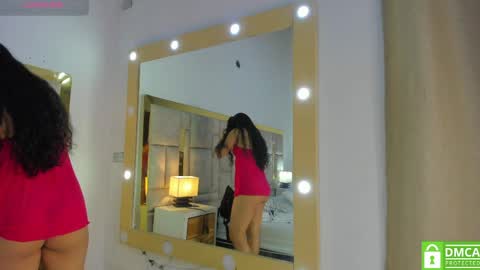 Snapshot of valtira_nova chatting on May 27, 7:55 pm valtira nova online show from May 27, 7:55 pm
