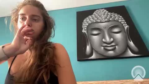 Snapshot of valure_lera chatting on March 9, 2:39 am valure_lera online show from March 9, 2:39 am