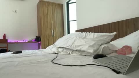 Snapshot of valure_lera chatting on October 22, 5:08 am valure_lera online show from October 22, 5:08 am