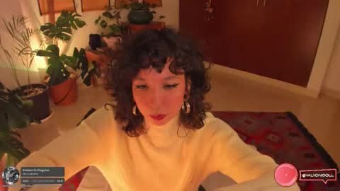 Snapshot of valyturner chatting on March 10, 12:48 am online show from March 10, 12:48 am