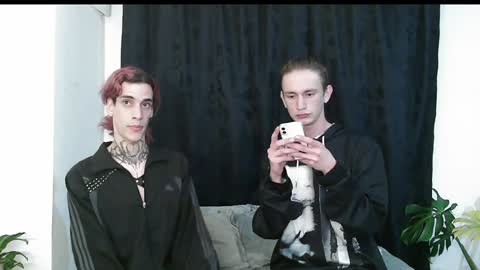 Vamp Noah and Dan online show from December 6, 1:07 am