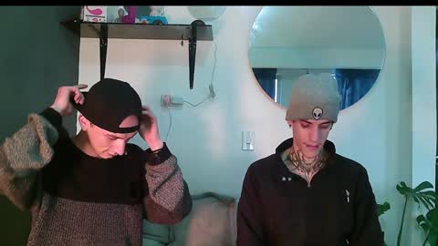 Vamp Noah and Dan online show from January 30, 9:04 pm