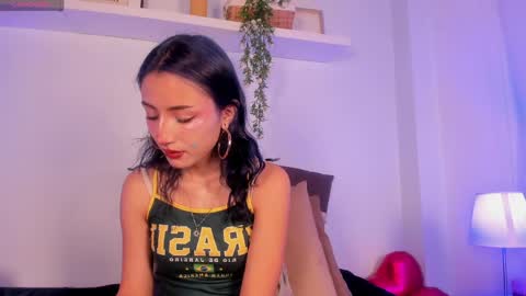 vamp  online show from April 14, 8:15 pm