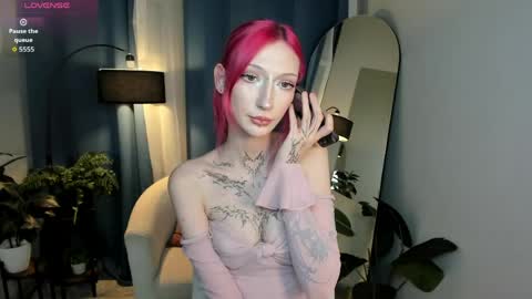 Leyla online show from June 6, 9:19 pm