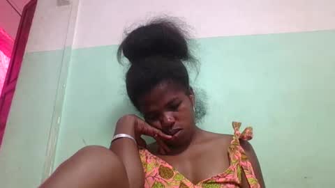 vanafiry online show from January 19, 12:06 pm