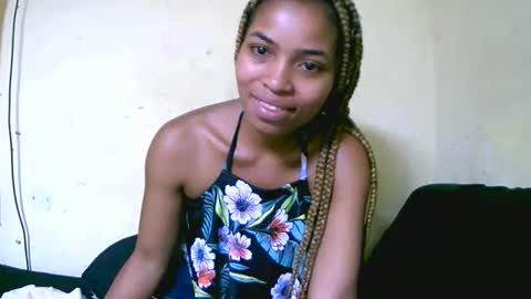 Snapshot of vanah344375 chatting on September 20, 12:11 am vanah344375 online show from September 20, 12:11 am