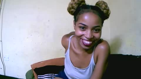 Snapshot of vanah344375 chatting on September 23, 10:02 pm vanah344375 online show from September 23, 10:02 pm