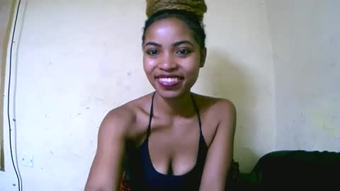 Snapshot of vanah344375 chatting on September 24, 10:51 am vanah344375 online show from September 24, 10:51 am
