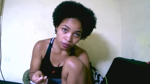 Snapshot of vanah344375 chatting on October 3, 10:29 pm vanah344375 online show from October 3, 10:29 pm