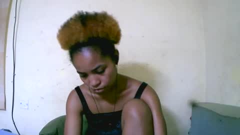 Snapshot of vanah344375 chatting on October 13, 4:56 am vanah344375 online show from October 13, 4:56 am