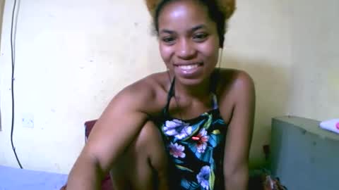 Snapshot of vanah344375 chatting on October 17, 7:38 pm vanah344375 online show from October 17, 7:38 pm