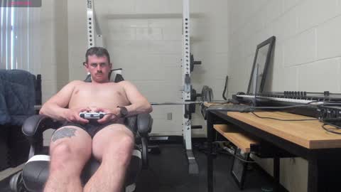 Snapshot of vandal2021 chatting on February 5, 12:31 am Vandal2021 online show from February 5, 12:31 am