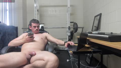 Snapshot of vandal2021 chatting on February 6, 11:26 pm Vandal2021 online show from February 6, 11:26 pm