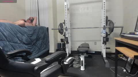 Snapshot of vandal2021 chatting on February 7, 8:33 am Vandal2021 online show from February 7, 8:33 am