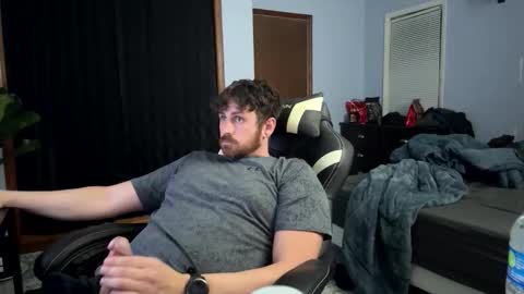 Snapshot of vandal2021 chatting on November 8, 4:34 am Vandal2021 online show from November 8, 4:34 am