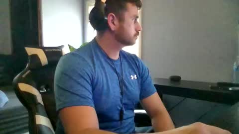 Snapshot of vandal2021 chatting on November 29, 5:49 pm Vandal2021 online show from November 29, 5:49 pm