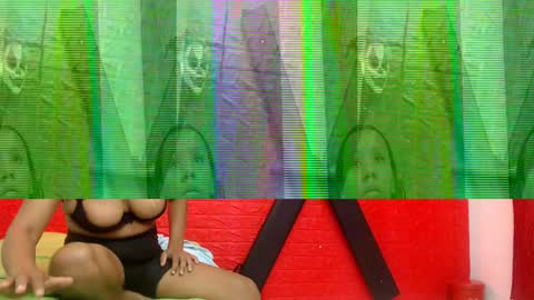 VANESA online show from May 11, 2:01 pm