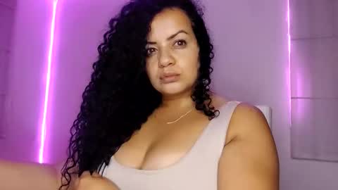 vanessa and samantha online show from March 6, 6:21 am