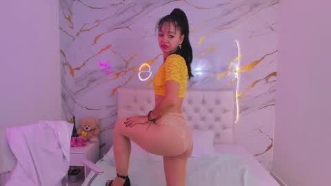 vanessa__castro online show from May 22, 3:24 am