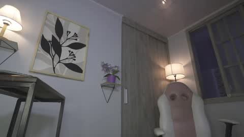Snapshot of vanessa_novvoa chatting on April 18, 9:15 pm Vanessa Novvoa online show from April 18, 9:15 pm