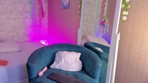 Vanessa online show from May 27, 8:06 pm