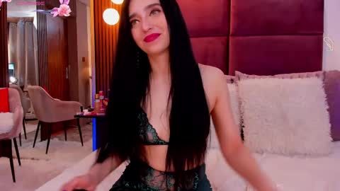 Snapshot of vanessaangelx chatting on May 5, 5:48 am Vanessa Diamond online show from May 5, 5:48 am