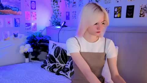 Vanessa online show from April 17, 2:42 pm