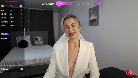 Snapshot of vanessakleiner chatting on December 5, 1:09 pm Vanessa online show from December 5, 1:09 pm