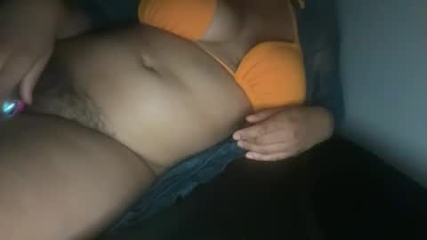 Snapshot of vanessasss100 chatting on April 3, 1:58 am vanessasss100 online show from April 3, 1:58 am