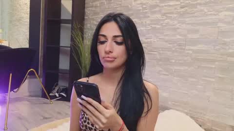Snapshot of vanessavosss chatting on May 28, 4:04 pm Vanessa online show from May 28, 4:04 pm
