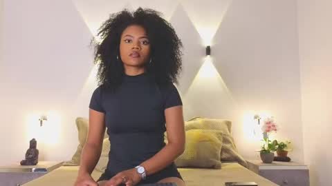 Snapshot of vanestrauss chatting on January 22, 7:45 pm New account follow me online show from January 22, 7:45 pm