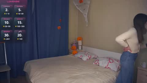 Luna online show from November 6, 7:15 pm