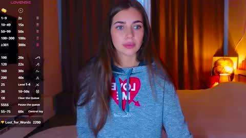 Snapshot of vanilla_tori chatting on January 30, 3:11 am Elika online show from January 30, 3:11 am