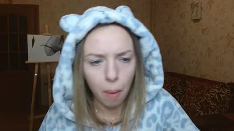 VanillaMuffin online show from October 18, 12:39 pm