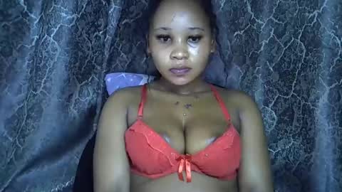 vanillavenus online show from January 17, 11:15 am