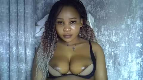 vanillavenus online show from May 24, 11:32 pm