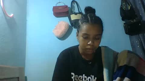 Snapshot of vanille6006 chatting on June 25, 6:34 pm vanille6006 online show from June 25, 6:34 pm