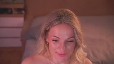 Sophie online show from July 14, 2:05 am