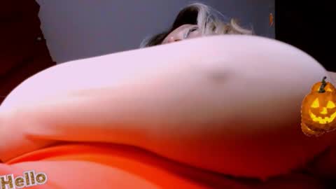 Snapshot of vanne_amet chatting on October 7, 12:41 am free  follow me online show from October 7, 12:41 am