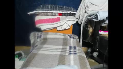 vanneloope online show from April 12, 12:37 am