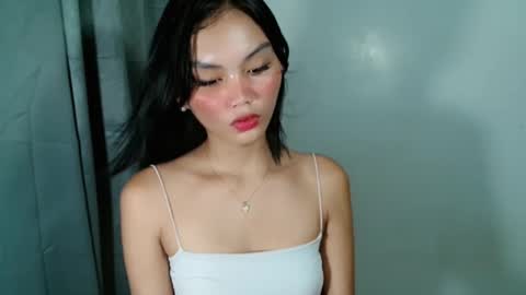 Snapshot of vannesasexyslutt chatting on June 9, 10:32 pm VANNESA online show from June 9, 10:32 pm